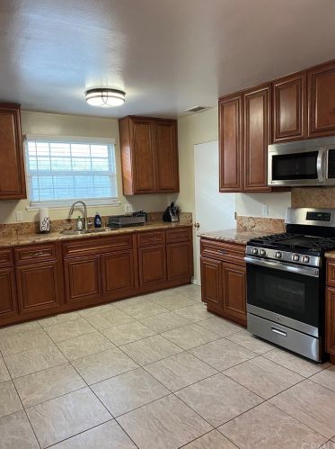 6010 Bonhill St, Riverside, CA 92509-6501