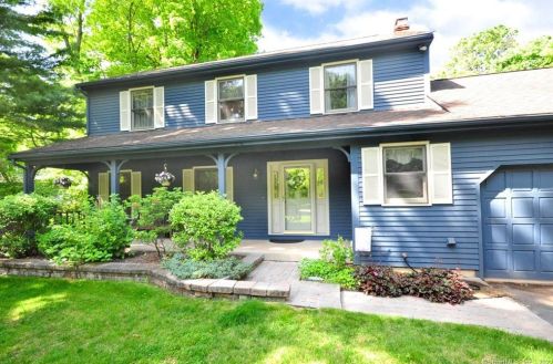 107 Stage Coach Rd, Windsor, CT 06095-1249