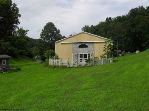 3053 Daybrook Rd, Fairview WV  26570-8584 exterior