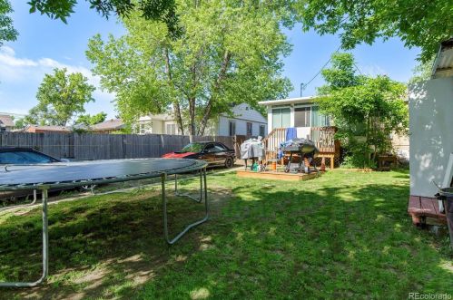 4624 Lincoln St, Englewood CO 80113-5734 exterior