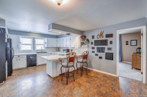 3265 Marion St, Englewood CO 80113-3951 exterior