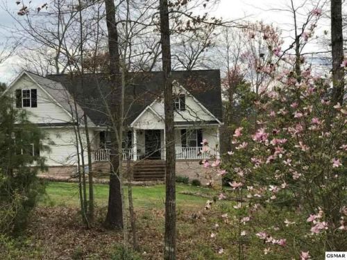 2789 English Hills Dr, Pigeon Forge, TN 37876-2288