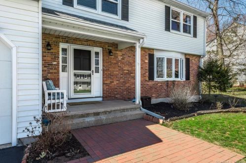 160 Maplewood Rd, Southington, CT 06489-2457