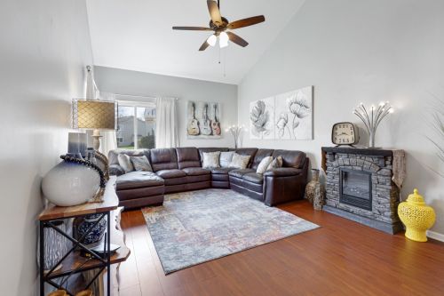 767 Colorado Ct, Carol Stream IL  60188-9214 exterior