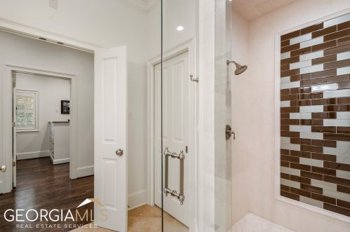 2990 Margaret Mitchell Dr, Atlanta GA  30327-1708 exterior