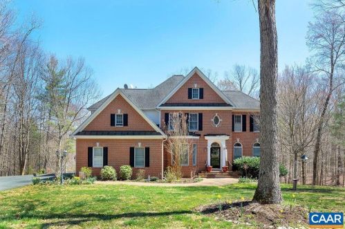 2370 Walnut Ridge Ln, Charlottesville, VA 22911-2200