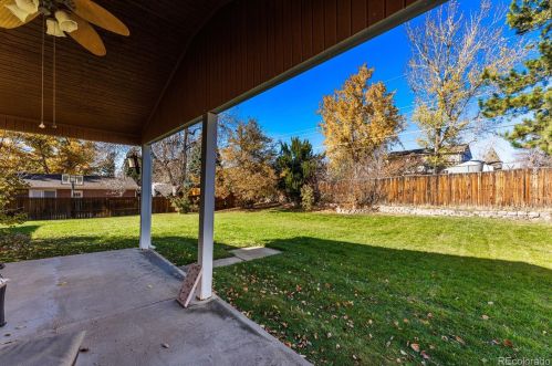 8345 Costilla Pl, Englewood CO 80112-1332 exterior