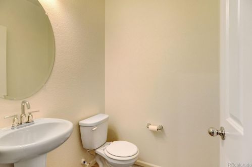 21543 59th Pl, Denver CO  80019-6614 exterior