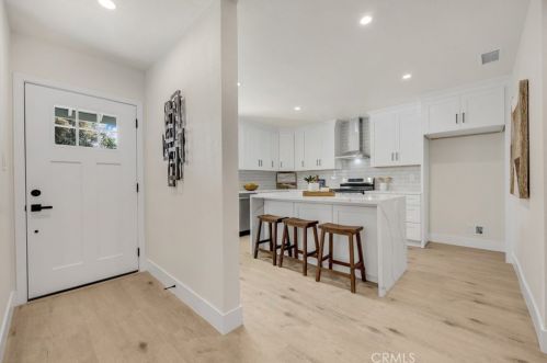 1653 Brk St, Santa Ana CA 92704-1512 exterior