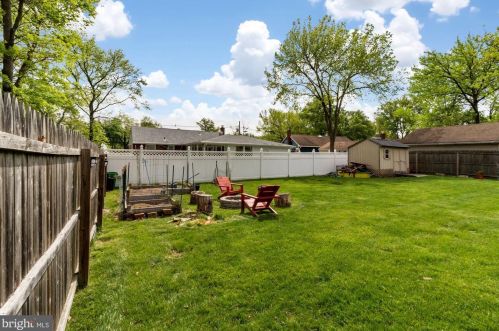 841 Cedar Ave, Tavistock NJ 08033-1011 exterior