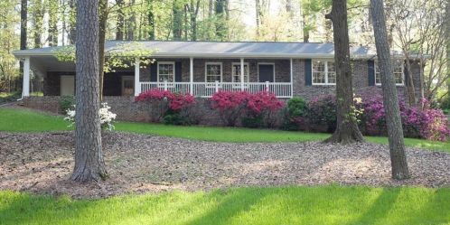 85 Lockring Dr, Lilburn, GA 30047-5131