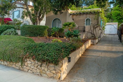 1304 Valerio St, Santa Barbara, CA 93101-4953