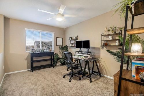 7351 Old Hammer Way, Aurora CO  80016-6115 exterior