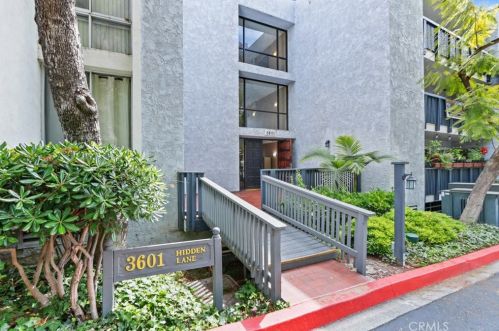 3601 Hidden Ln, Palos Verdes Estates, CA 90274-4153