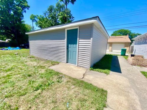 225 Broadmoor Ave, Hammond IN  46321-1148 exterior