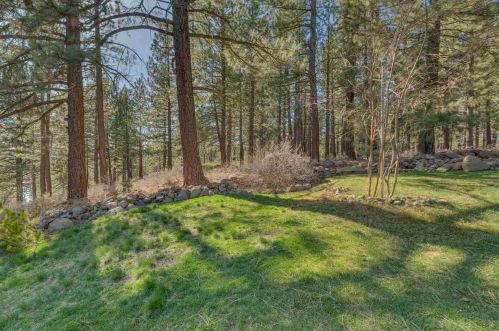 10156 Olympic Blvd, Truckee CA  96161-1743 exterior