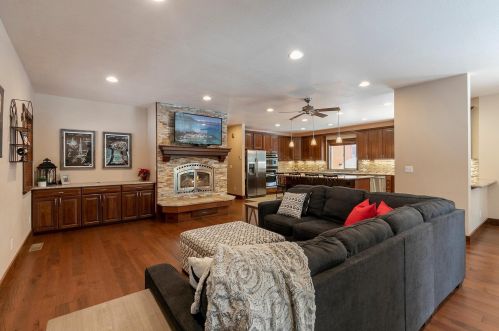 10970 Palisades Dr, Truckee CA  96161-3188 exterior