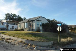 121 Maple St, Rawlins, WY 82301-5748