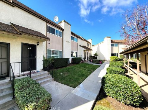 13476 Meyer Rd, Whittier, CA 90605-3955