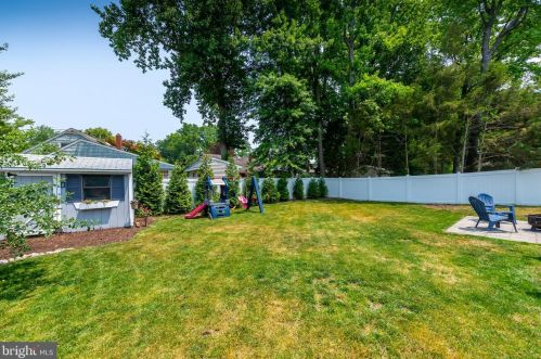 1205 Oakwood Rd, Haddonfield NJ 08033-3632 exterior