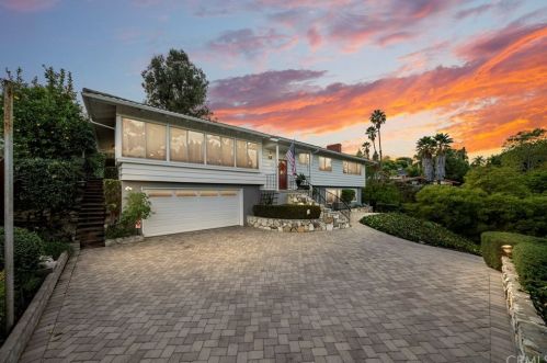 5230 Middlecrest Rd, Palos Verdes Estates, CA 90275-5032