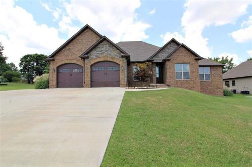 4505 Phillips Dr, Paragould, AR 72450-2658
