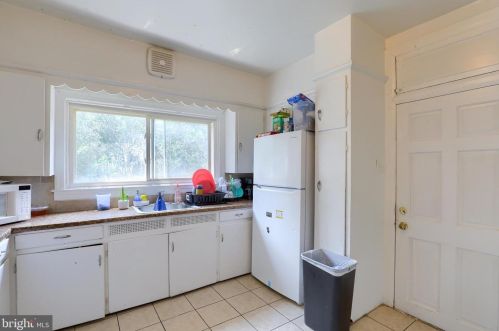 505 Madison Ave, York PA  17404-2806 exterior