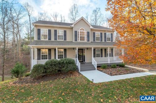 27 Zephyr Rd, Bybee, VA 22963-2738