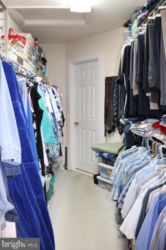 1954 Pickering Trl, Lancaster PA exterior