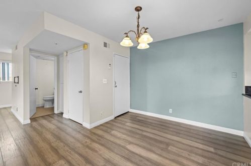 4817 120, Hawthorne CA 90250-2724 exterior