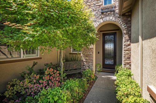 1076 Penniman Dr, Folsom, CA 95762-5210