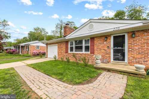 210 Loudoun Valley Dr, Purcellville, VA 20132-3110