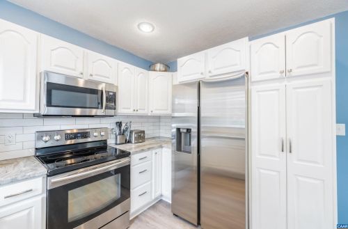 13 Piedmont Ln, Bybee VA  22963-2128 exterior