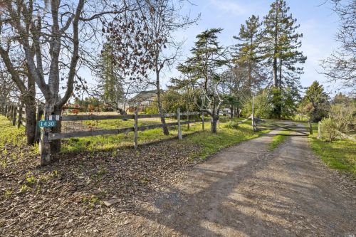 1430 Cunningham Rd, Sebastopol, CA 95472-5533