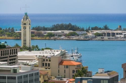 60 Beretania St, Honolulu HI 96817-4752 exterior