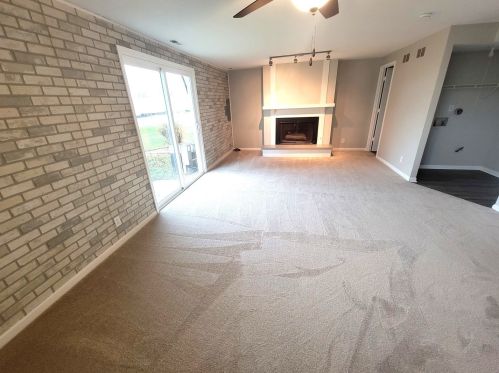 447 Sullivan Cir, Lemont IL  60440-2093 exterior