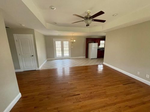 17 Woodland Rd, Auburn, GA 30011-3511