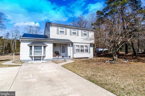 6 Kimberly Ct, Blenheim, NJ 08012-4420
