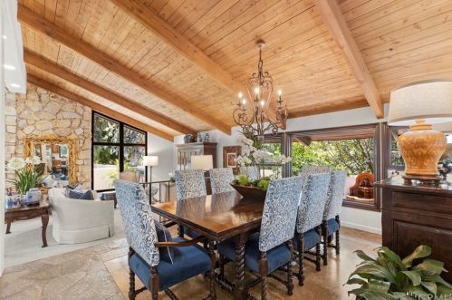 11407 Arroyo Ave, Santa Ana CA  92705-2403 exterior