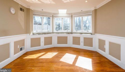 315 Valley Brook Dr, Silver Spring MD 20904-2955 exterior