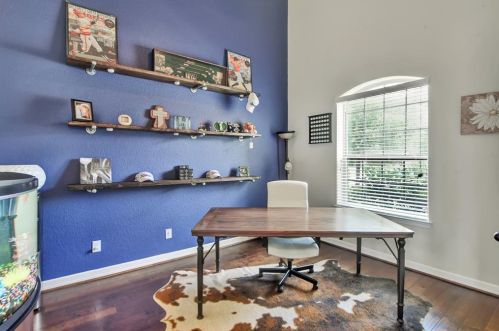 2036 Doolan Dr, Conroe TX  77301-4104 exterior