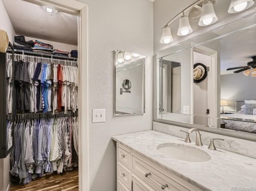 7640 Phillips Cir, Englewood CO 80112-3254 exterior