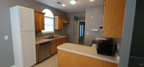 1593 Sweetwater Dr, Warner Robins GA  31088-2313 exterior