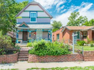 4131 Vallejo St, Denver, CO 80211-1822
