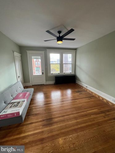 5931 Carpenter St, Philadelphia PA  19143-3011 exterior