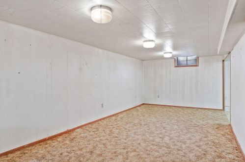 2133 Blomquist Ave, Saint Paul MN  55110-4701 exterior