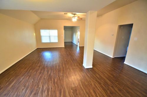 321 Broken Pine Ct, Conroe TX  77304-1775 exterior