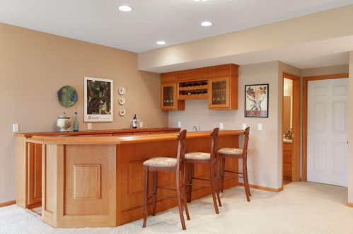 9100 Heritage Way, Saint Paul MN  55125-5034 exterior