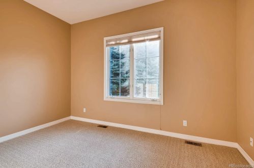 22540 Peakview Dr, Aurora CO 80016-7026 exterior