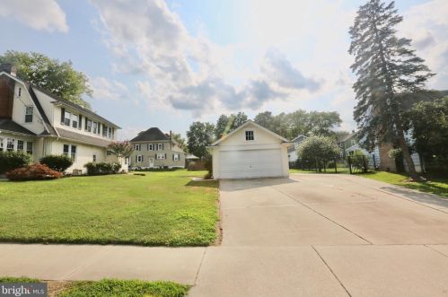 232 Holly Ave, Pitman NJ  08071-1257 exterior